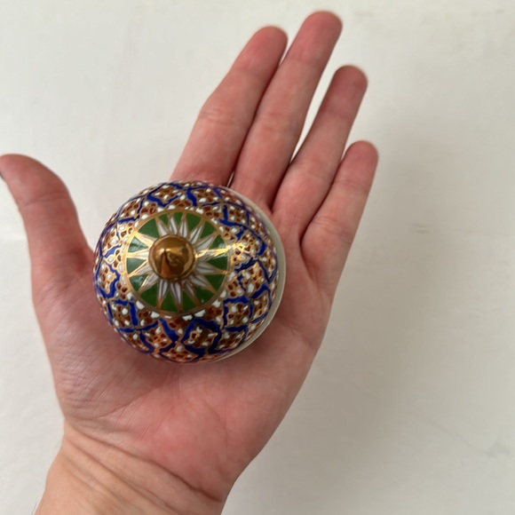 Hand-painted Thai Ceramic Trinket Dish! 🥰 - Picture 4 of 5